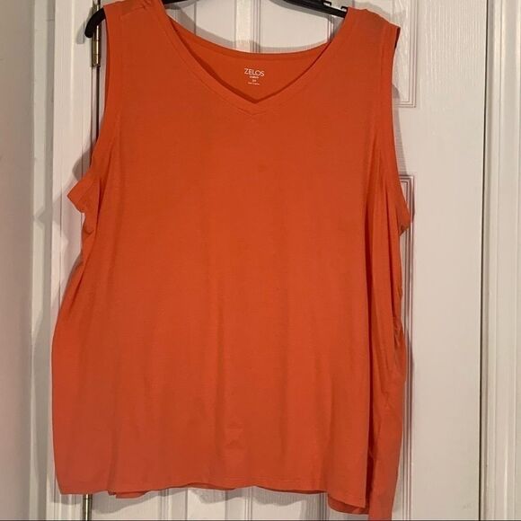 🌺 Zelos V Neck Tank - Picture 1 of 9